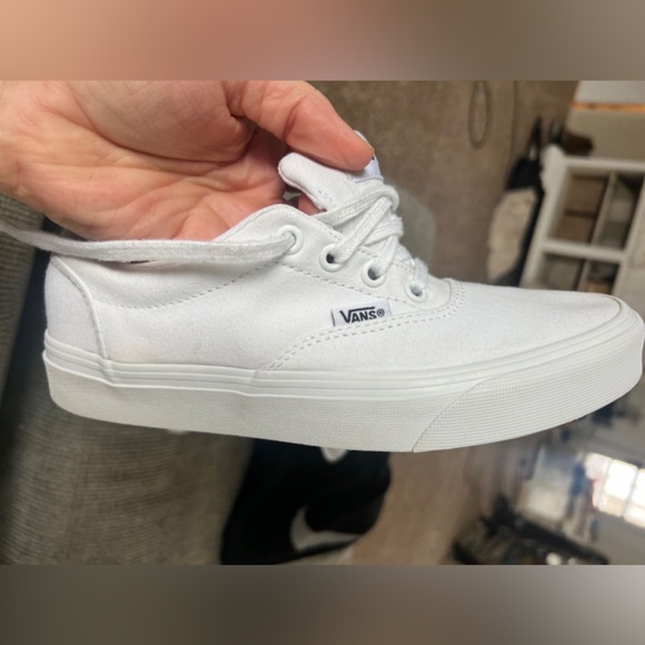 White vans Women’s 6.5 - Picture 4 of 4